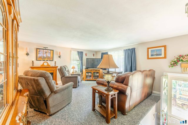 6 Marion Drive, East Lyme, CT 06333