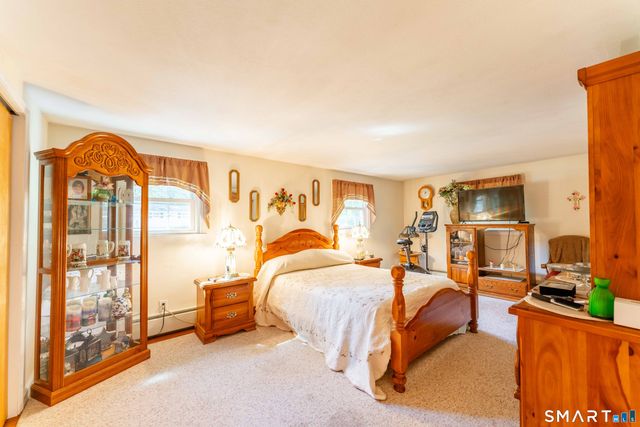6 Marion Drive, East Lyme, CT 06333