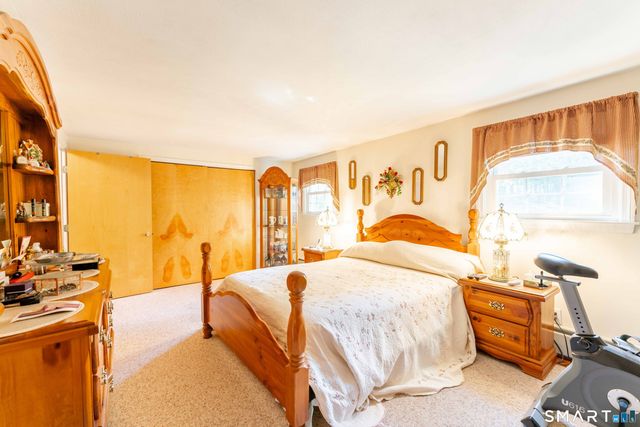 6 Marion Drive, East Lyme, CT 06333