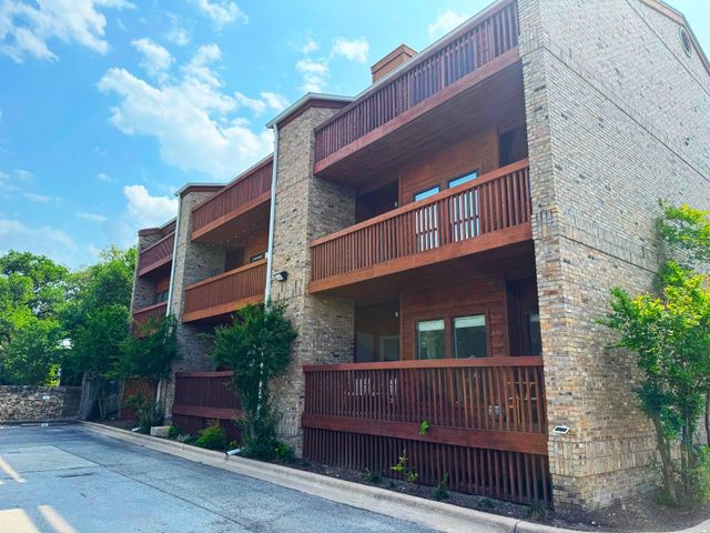 1406 Windsor RD 305, Austin, TX 78703