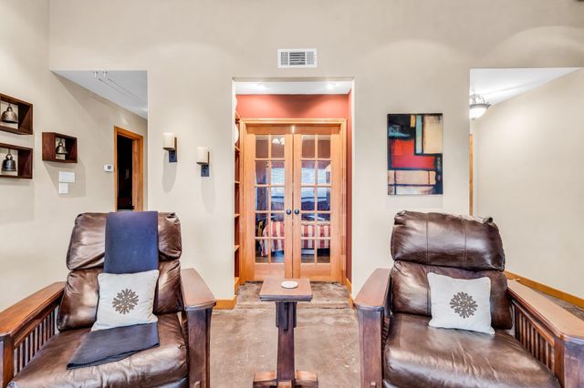 1406 Windsor RD 305, Austin, TX 78703