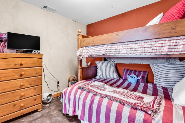 1406 Windsor RD 305, Austin, TX 78703