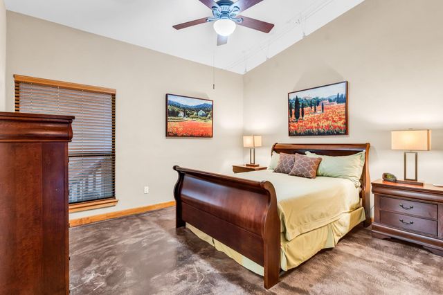 1406 Windsor RD 305, Austin, TX 78703