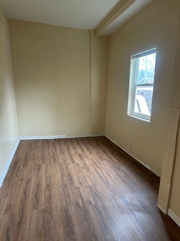 7408 S Yates Boulevard, Chicago, IL 60649