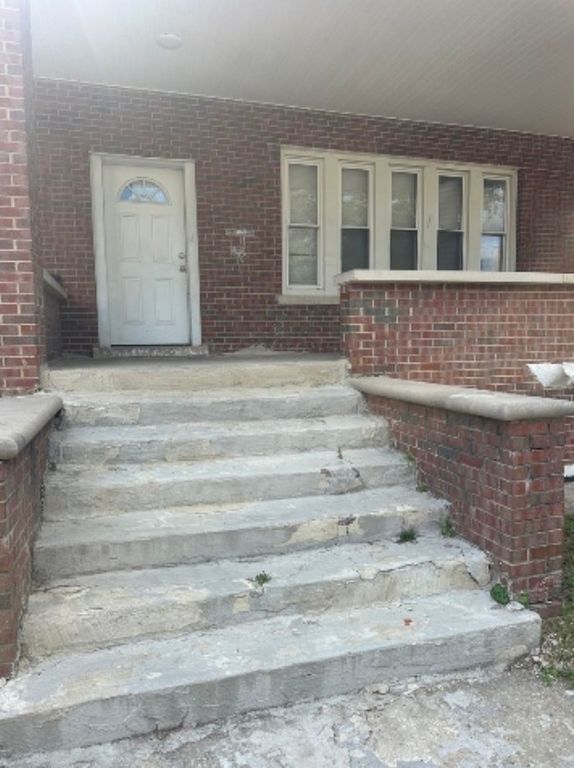 7408 S Yates Boulevard, Chicago, IL 60649