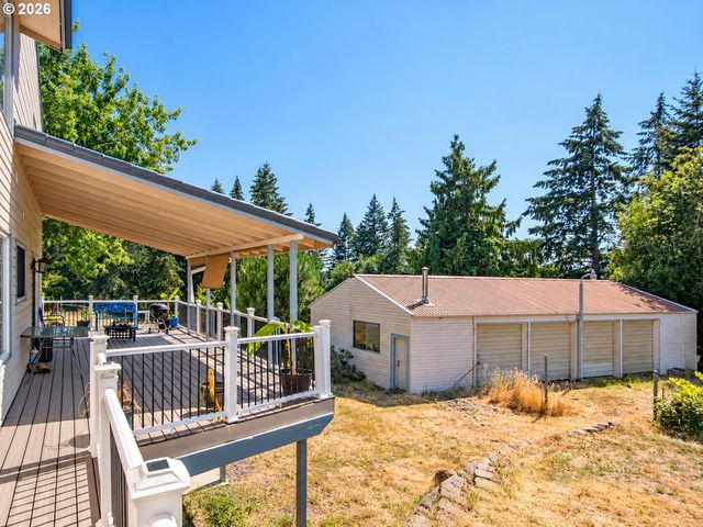 18191 S HOLLY Ln, Oregon City, OR 97045