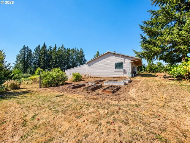 18191 S HOLLY Ln, Oregon City, OR 97045