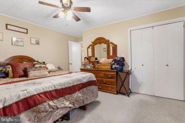 150 SHERMAN ST, Hanover, PA 17331