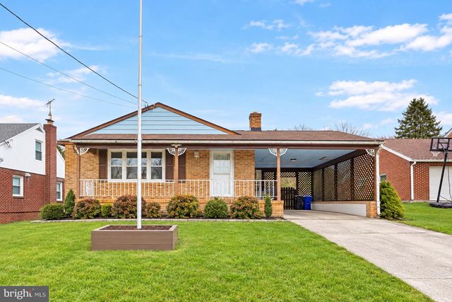 150 SHERMAN ST, Hanover, PA 17331