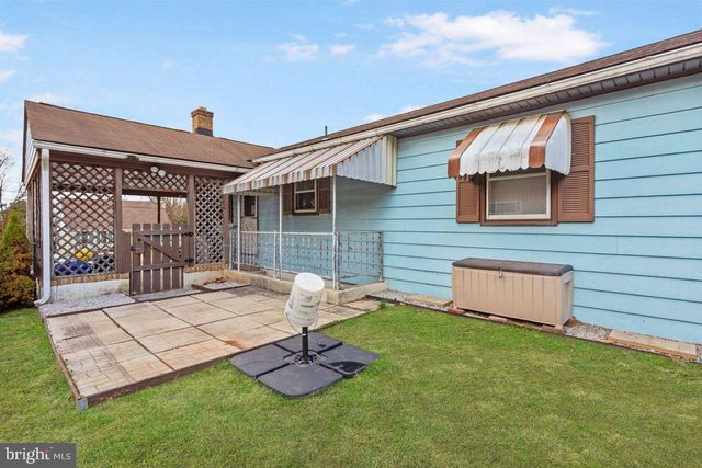 150 SHERMAN ST, Hanover, PA 17331