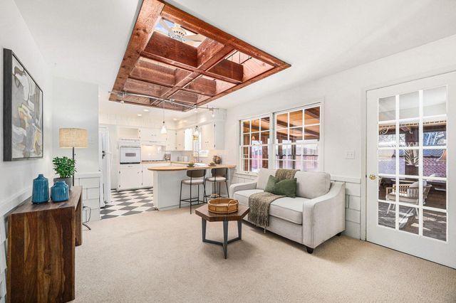 2205 Runnymede Boulevard, Ann Arbor, MI 48103