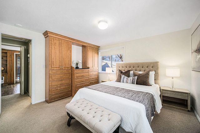 2205 Runnymede Boulevard, Ann Arbor, MI 48103