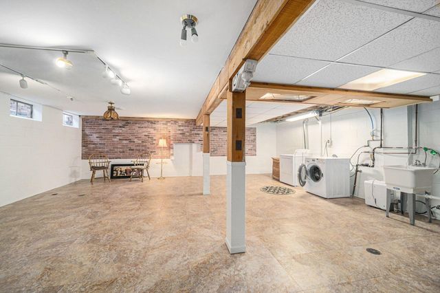 2205 Runnymede Boulevard, Ann Arbor, MI 48103