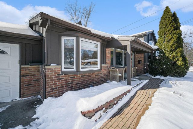 2205 Runnymede Boulevard, Ann Arbor, MI 48103