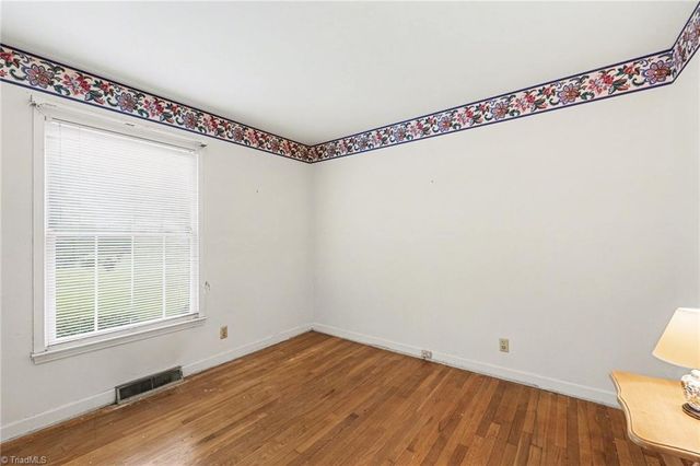 3621 Sawyer Drive, Winston-salem, NC 27105