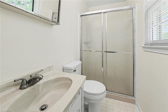 3621 Sawyer Drive, Winston-salem, NC 27105