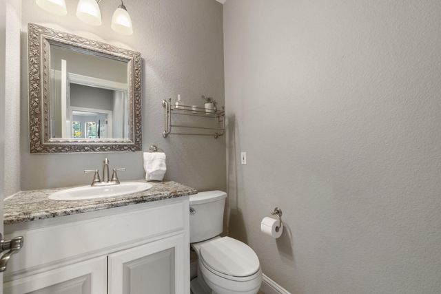 932 Vanguard ST, Lakeway, TX 78734