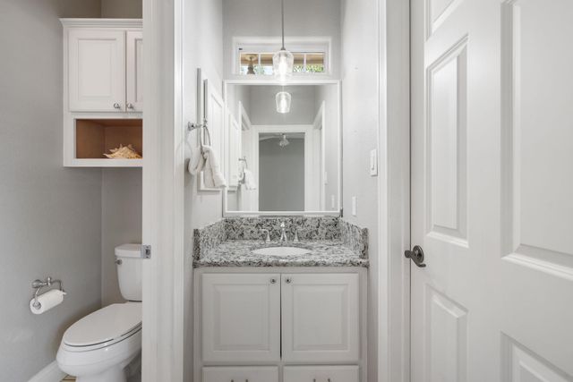 932 Vanguard ST, Lakeway, TX 78734