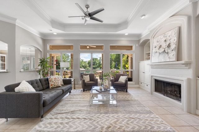 932 Vanguard ST, Lakeway, TX 78734