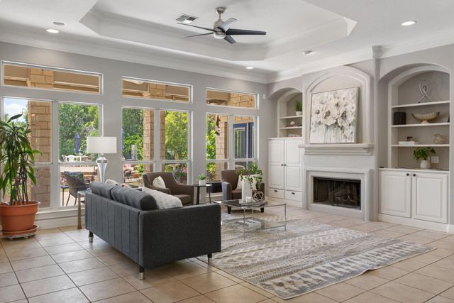932 Vanguard ST, Lakeway, TX 78734
