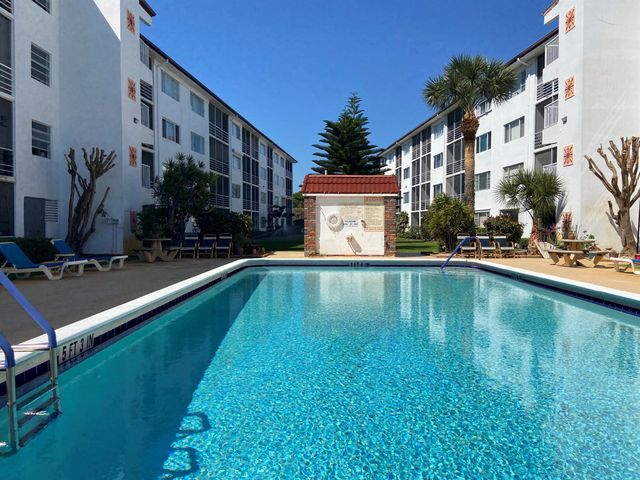 4500 N Flagler Drive B16, West Palm Beach, FL 33407