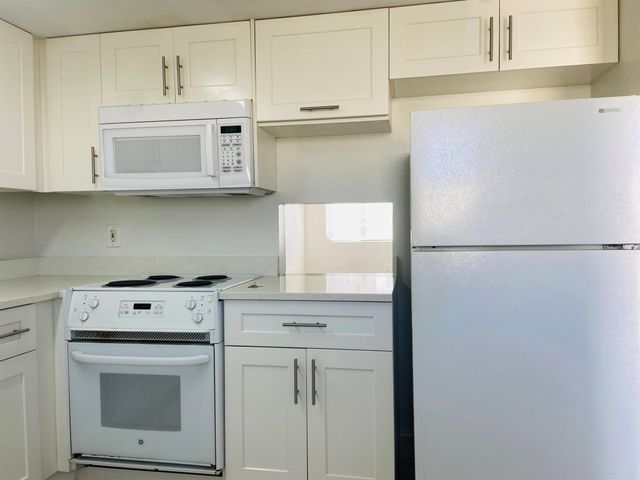 4500 N Flagler Drive B16, West Palm Beach, FL 33407