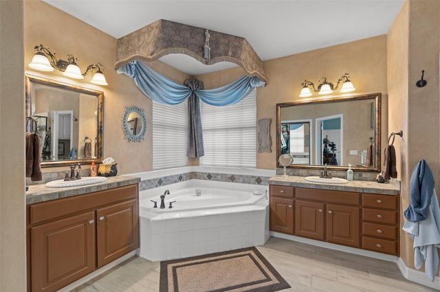 9500 CORBE DR, Austin, TX 78726