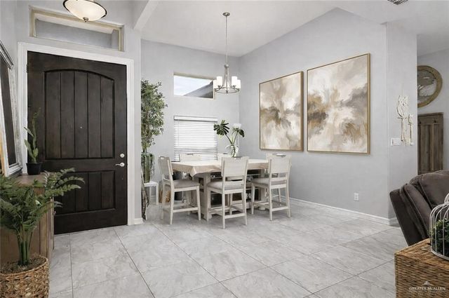 806 W Seminole Avenue, Pharr, TX 78577