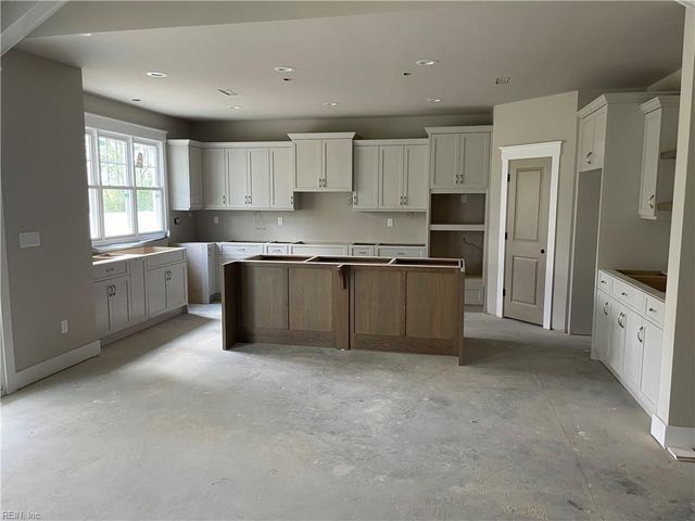 3909 Bruce RD, Chesapeake, VA 23321