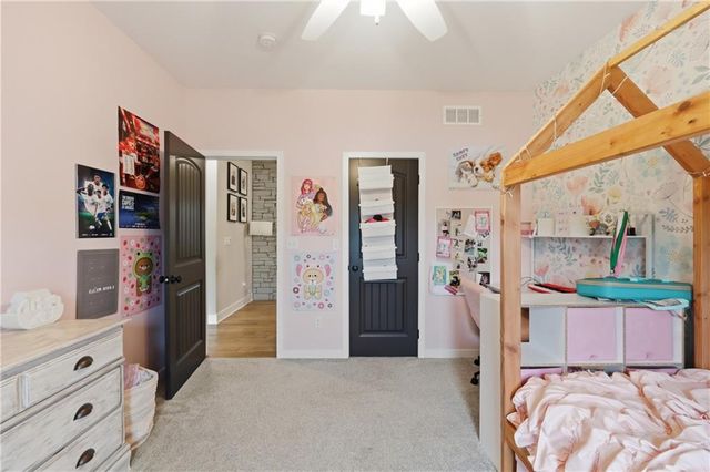1313 NW Brentwood Drive, Grain Valley, MO 64029