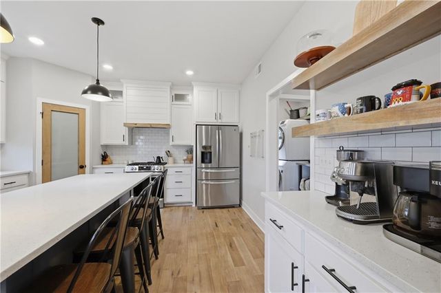 1313 NW Brentwood Drive, Grain Valley, MO 64029