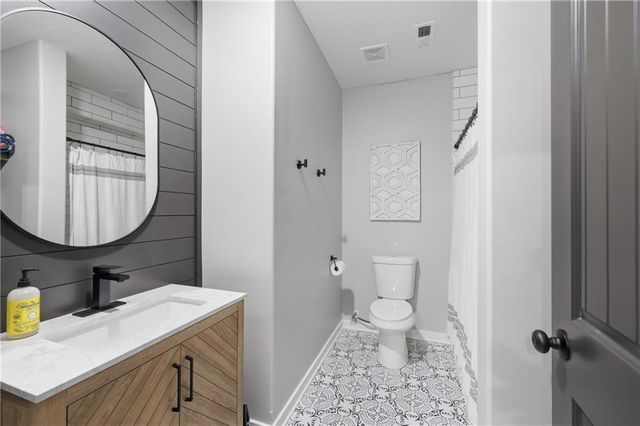 1313 NW Brentwood Drive, Grain Valley, MO 64029