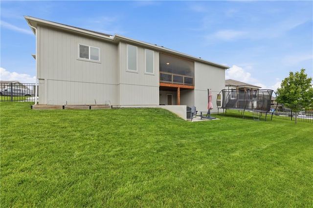 1313 NW Brentwood Drive, Grain Valley, MO 64029