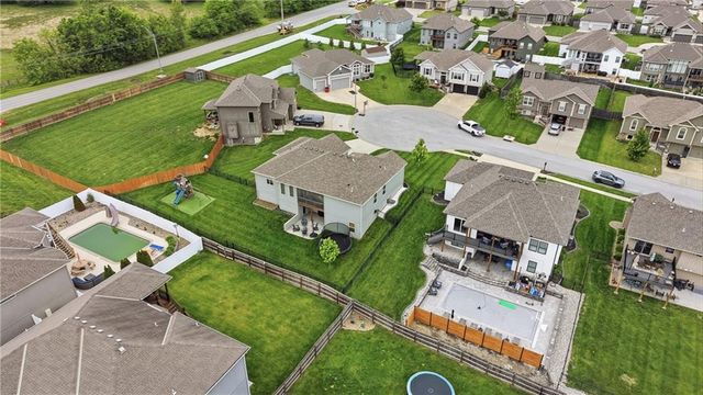 1313 NW Brentwood Drive, Grain Valley, MO 64029