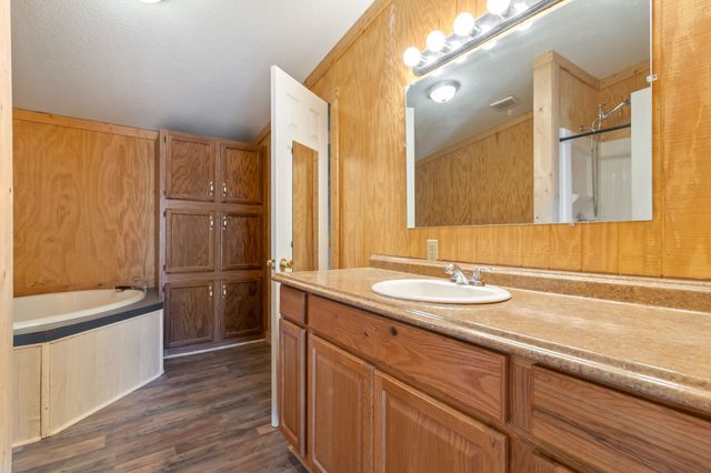 6602 High Meadow Ct, Nunnelly, TN 37137