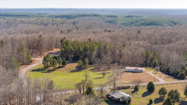 6602 High Meadow Ct, Nunnelly, TN 37137