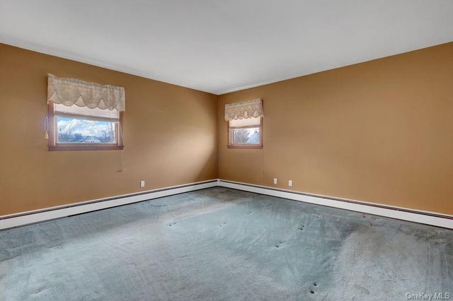 50 Independence Avenue, Babylon, NY 11702
