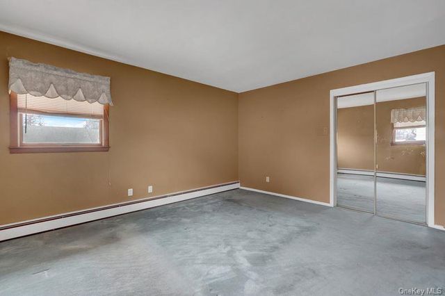 50 Independence Avenue, Babylon, NY 11702