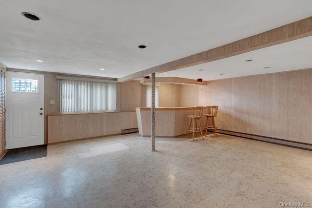 50 Independence Avenue, Babylon, NY 11702