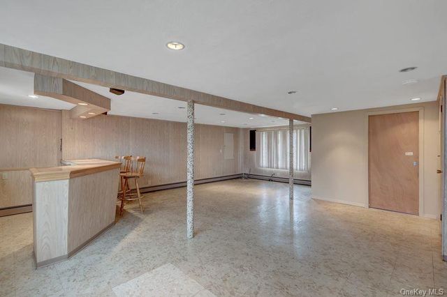 50 Independence Avenue, Babylon, NY 11702