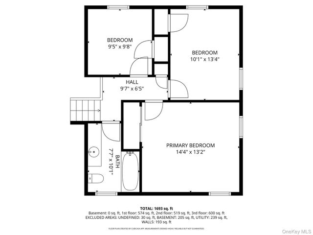 50 Independence Avenue, Babylon, NY 11702