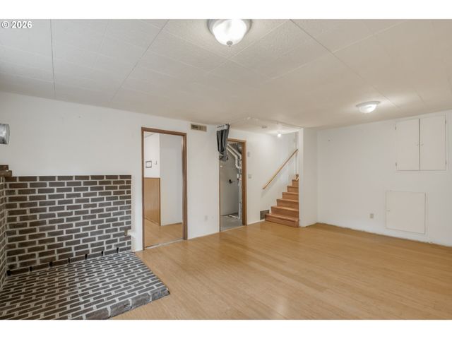 16315 Ne Holladay St, Portland, OR 97230