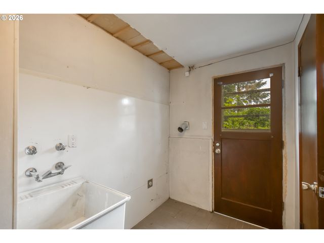 16315 Ne Holladay St, Portland, OR 97230