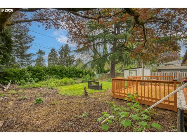 16315 Ne Holladay St, Portland, OR 97230