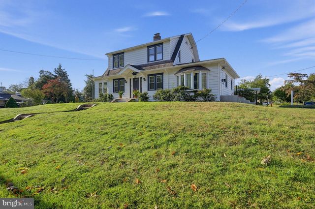 222 N BERLIN RD, Lindenwold, NJ 08021
