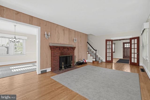 222 N BERLIN RD, Lindenwold, NJ 08021