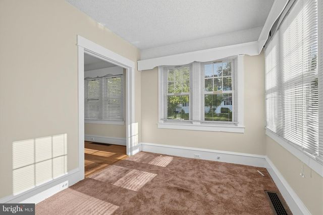 222 N BERLIN RD, Lindenwold, NJ 08021