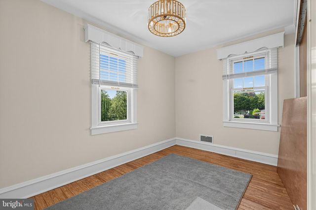 222 N BERLIN RD, Lindenwold, NJ 08021