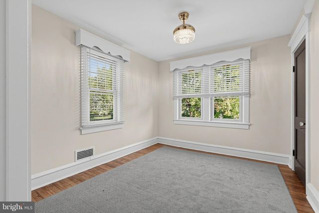 222 N BERLIN RD, Lindenwold, NJ 08021