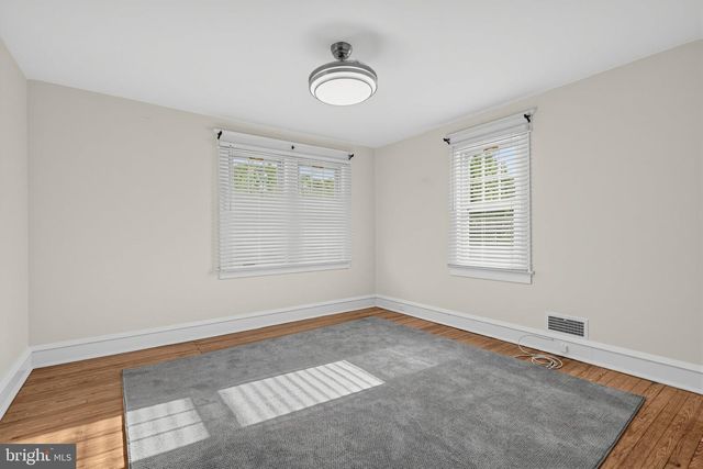 222 N BERLIN RD, Lindenwold, NJ 08021